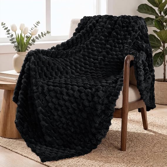 Exclusivo Mezcla Large 3D Fleece Blanket for Sofa, Couch, Black