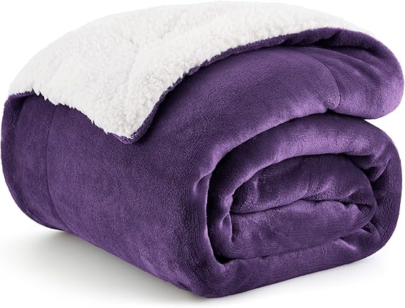 Bedsure Cuddly Blanket - Warm Sherpa Wool & Fleece Blend, Thick Throw Blanket, Purple, 130 x 150 cm