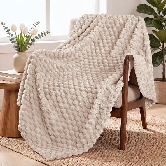 Exclusivo Mezcla Large 3D Fleece Blanket for Sofa, Couch, Camel