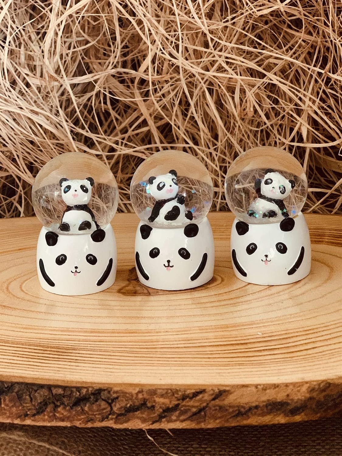 giftmoda Mini Lighted Panda Snow Globe