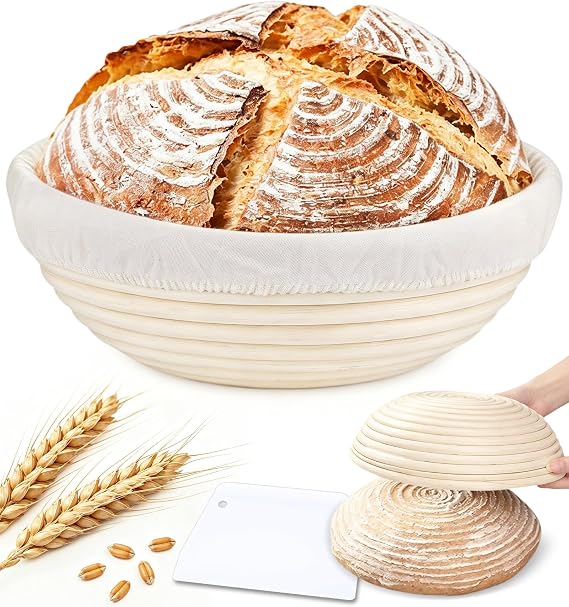 Round Banneton Proofing Basket with Linen Lining & Scraper