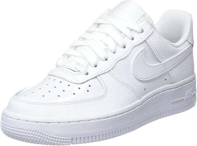NIKE Women's WMNS Air Force 1 '07Basketball Shoes
