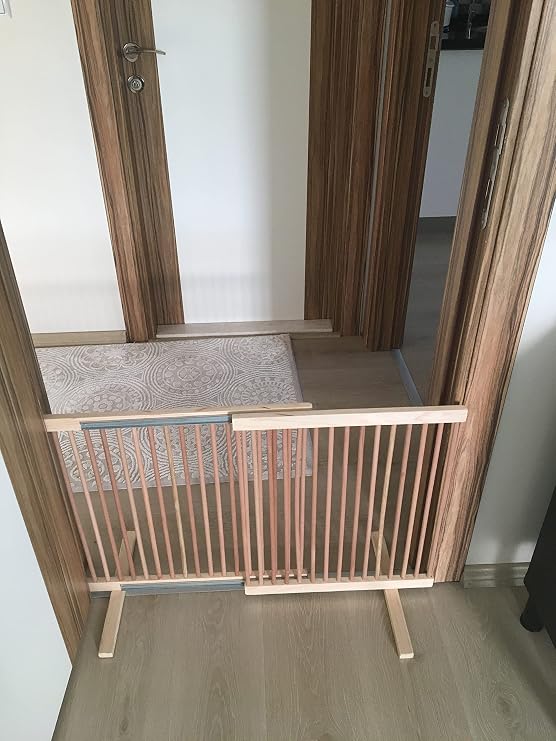 Door Front Dog Fence That Can Be Adjusted Frequently