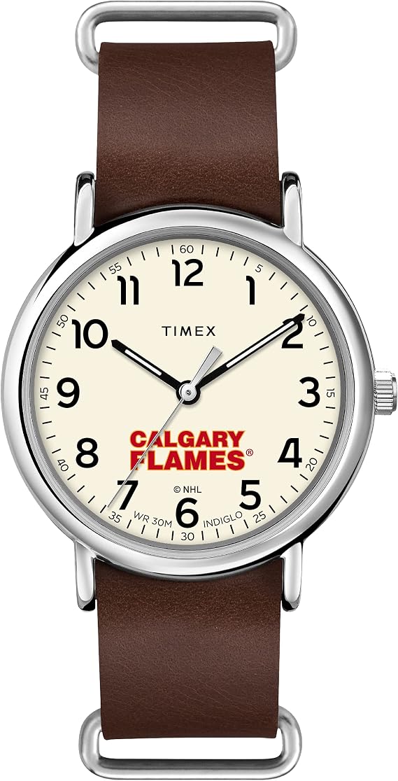Timex Tribute メンズ NHL ウィークエンダー 40mm クォーツレザーストラップ, カルガリー・フレームス