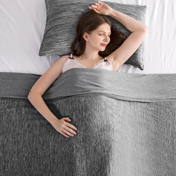 Elegear Cooling Blanket for Night Sweats, Q-Max 0.5 Arc-Chill 3.0 Cool Fiber Summer Throw for Bed Sofa Chair Travel Adult Kids Hot Sleeper, Comfort, Lightweight, Single Bed, 130x170cm, Black