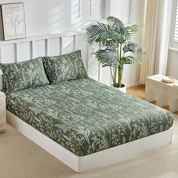 Tokokimo King Size Fitted Sheets 35cm Deep Fit - Soft Microfibre Little Floral Print Forest Green Fitted Bed Sheets King Size with 2 Envelope Pillowcases, 150x200 cm (Fit Mattress Up to 35cm Deep)